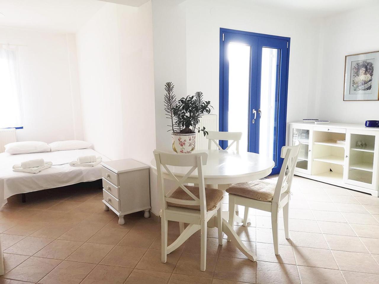 Olive Bay Hilltop Apartments Amolianí Rom bilde